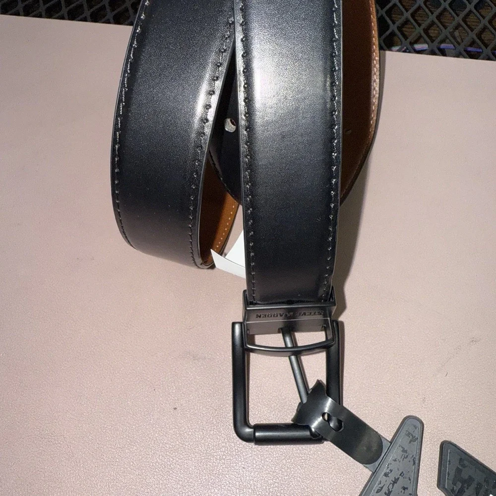 Steve‎ Madden Reversible Black Brown Leather Belt Mens M 34-36 Matte Buckle NWT